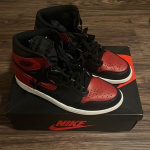 Air Jordan 1 Bred. Sz. 10. Like New!